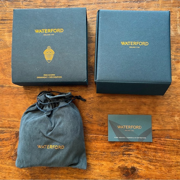 Acorn crystal ornament, Waterford Crystal - Picture 3 of 4